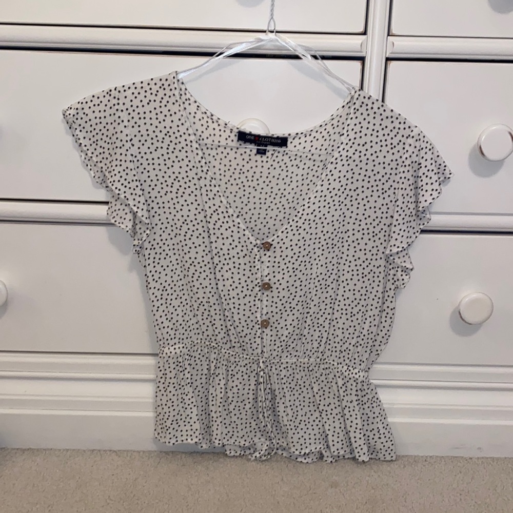 Cute polka dot blouse with buttons
